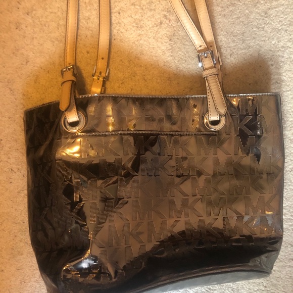 Michael Kors metallic tote - Picture 3 of 4